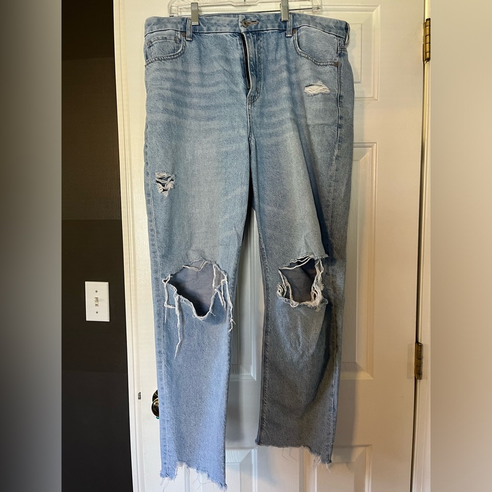 American Eagle curvy mom jean
